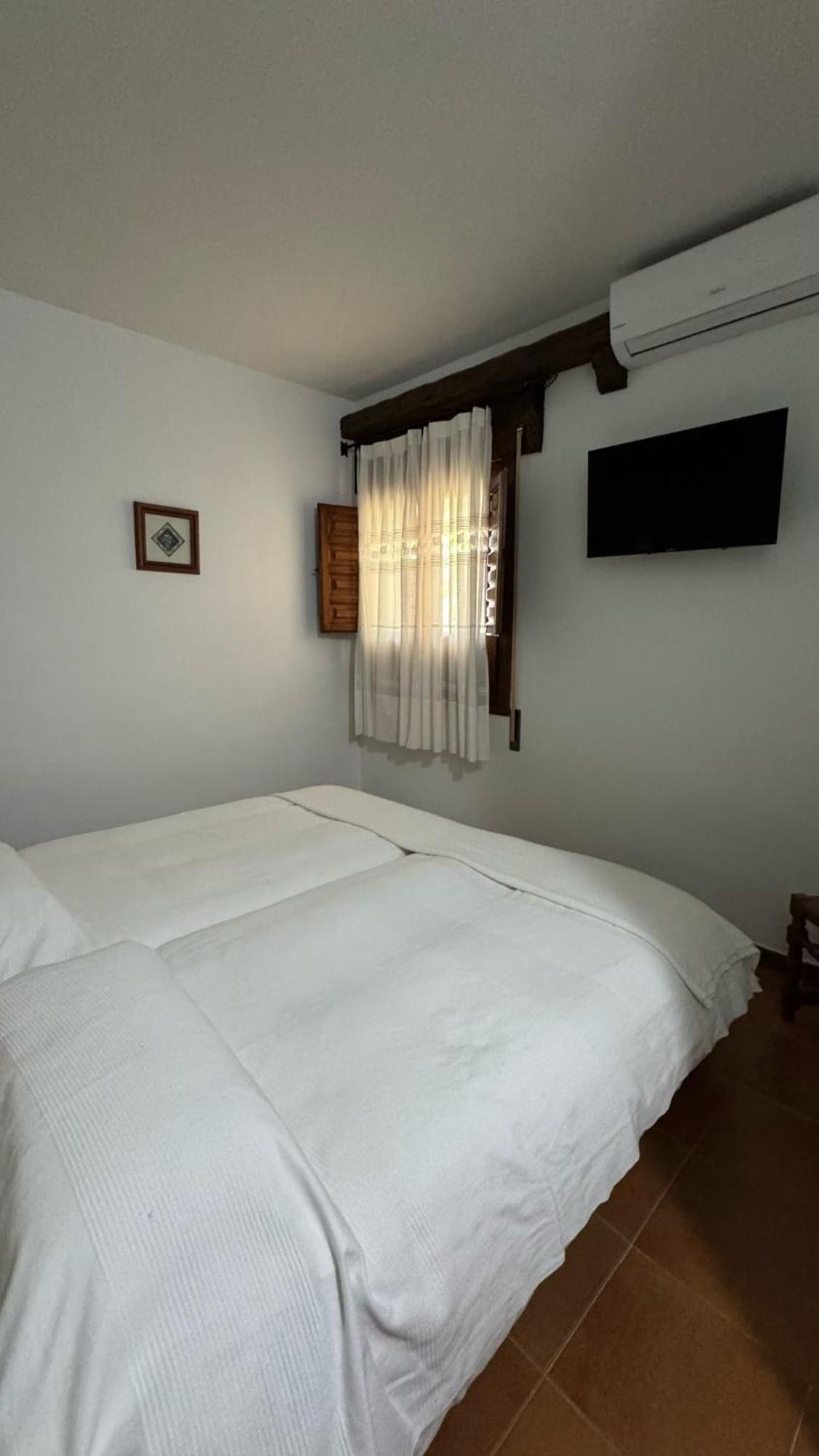 La Troje Oropesana Guest House Ngoại thất bức ảnh